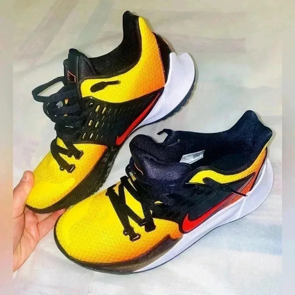 Nike shoes 👟 for  men. Please see all pictures for model name - Picture 1 of 11